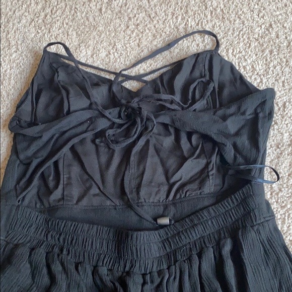 Romper - Picture 3 of 4